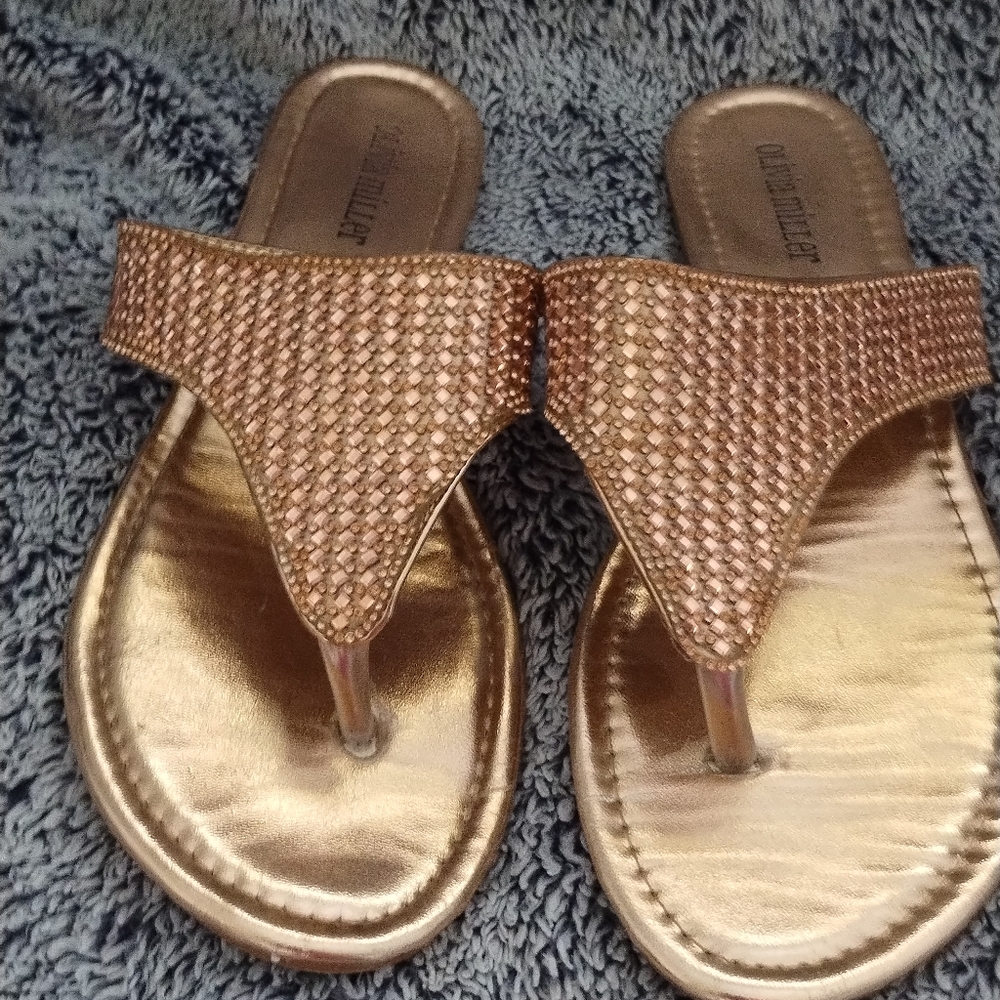 Olivia Miller Rose Gold Sandals Size 9